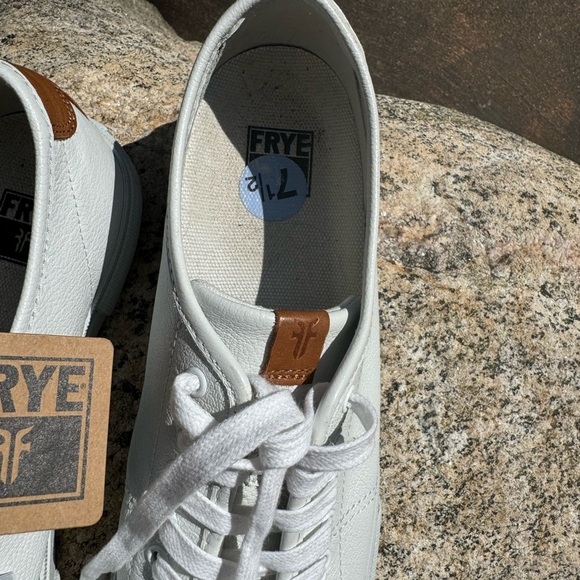 Frye women’s leather shoe size 7.5 - Picture 2 of 6